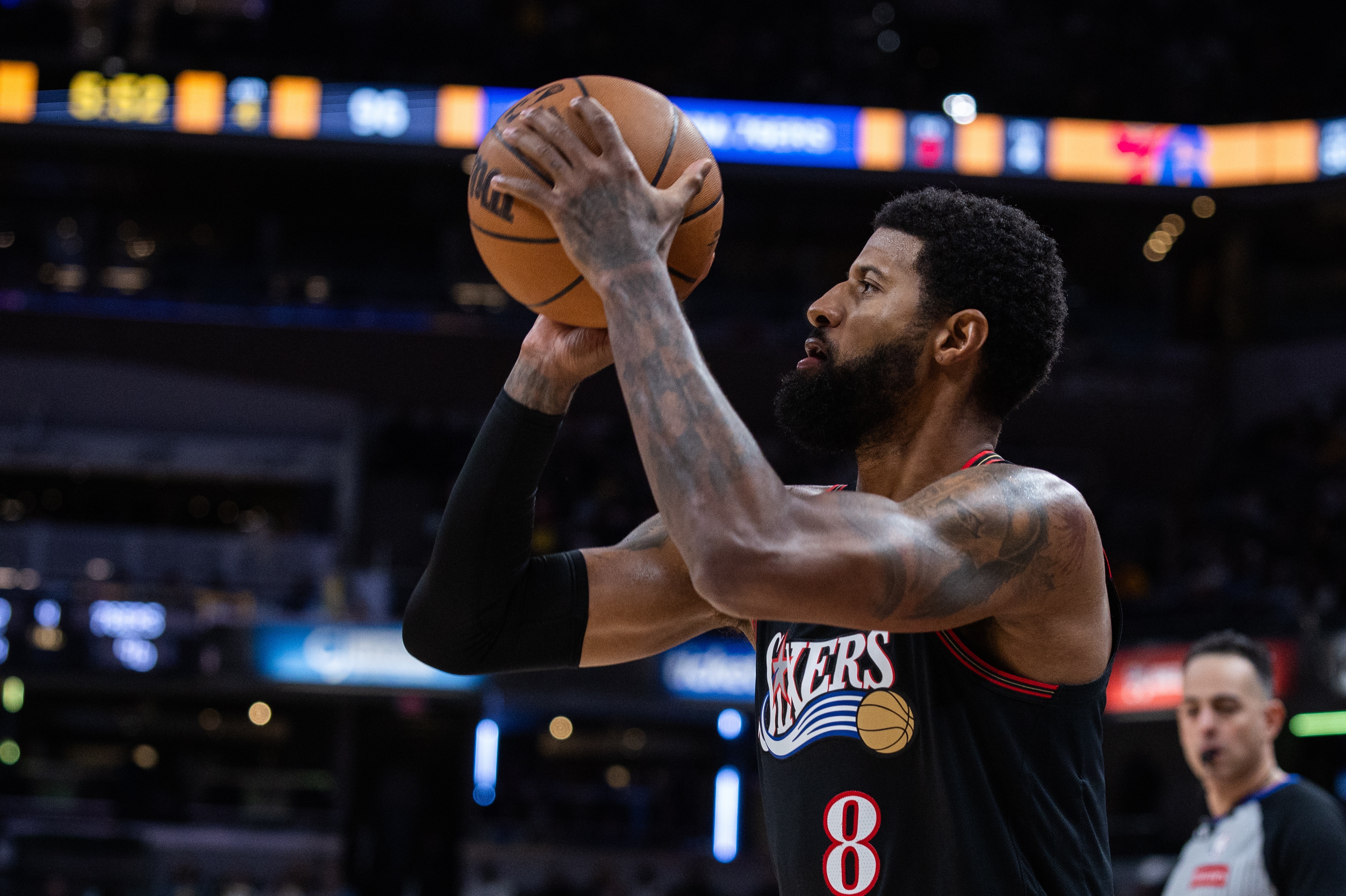 季后赛三分火力榜：乔治58.8%领跑，八村塁52.6%第三