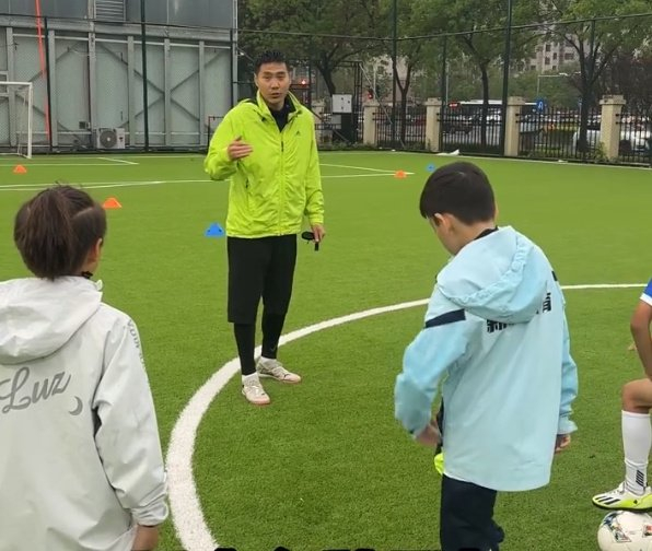 雷腾龙免费精英青训模式：两年周期不收费，目标全国顶尖