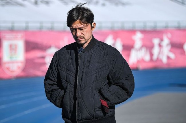 谢晖亚泰13个月：高开低走，口无遮拦下课