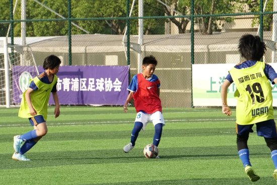 范志毅伍浩俱乐部双轨制青训：小学到大学升学通道打通，破解12岁退役怪圈