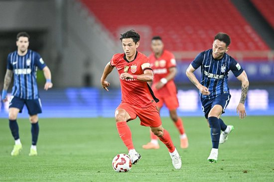 防线中轴尽毁仍客场奏凯 海港2-0三镇靠的不仅是运气