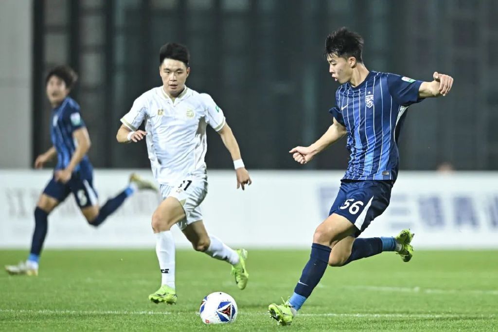 21岁张振阳补时第9分钟头球绝平,三镇4-4国安连追三球 21岁张振阳补时第9分钟头球绝平,三镇4-4国安连追三球