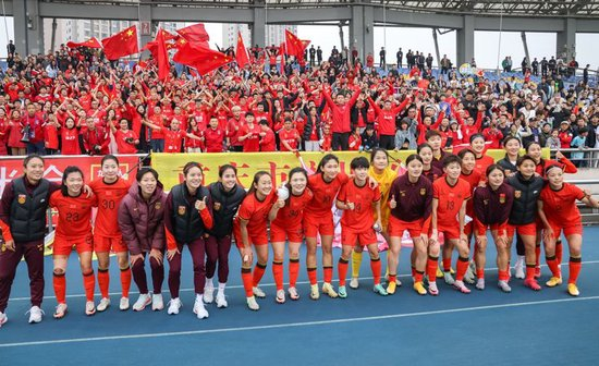 邵子钦帽子戏法 中国女足5-1泰国 年轻中锋展现小韩端潜质 邵子钦帽子戏法 中国女足5-1泰国 年轻中锋展现小韩端潜质