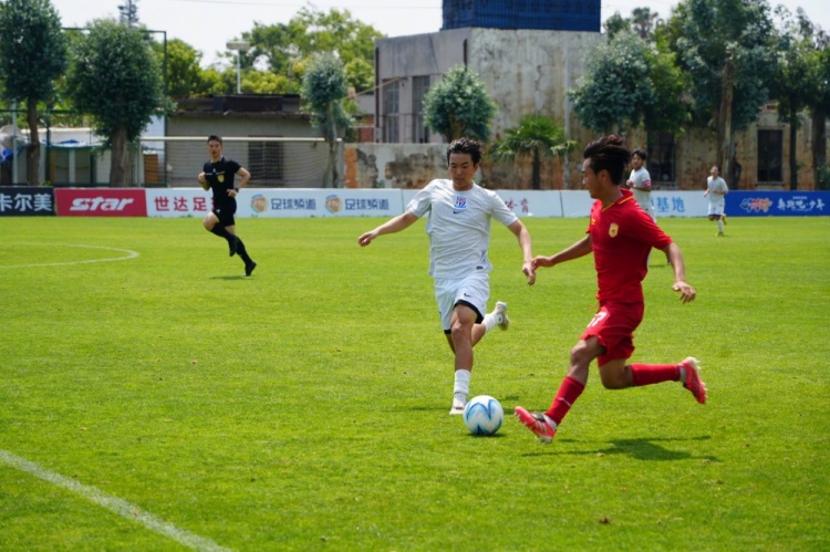 申花2-2青年星 两球领先被追平 小组头名晋级 申花2-2青年星 两球领先被追平 小组头名晋级