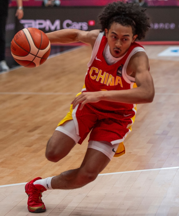 库里十年合同落定李宁，个人品牌球员名单曝光